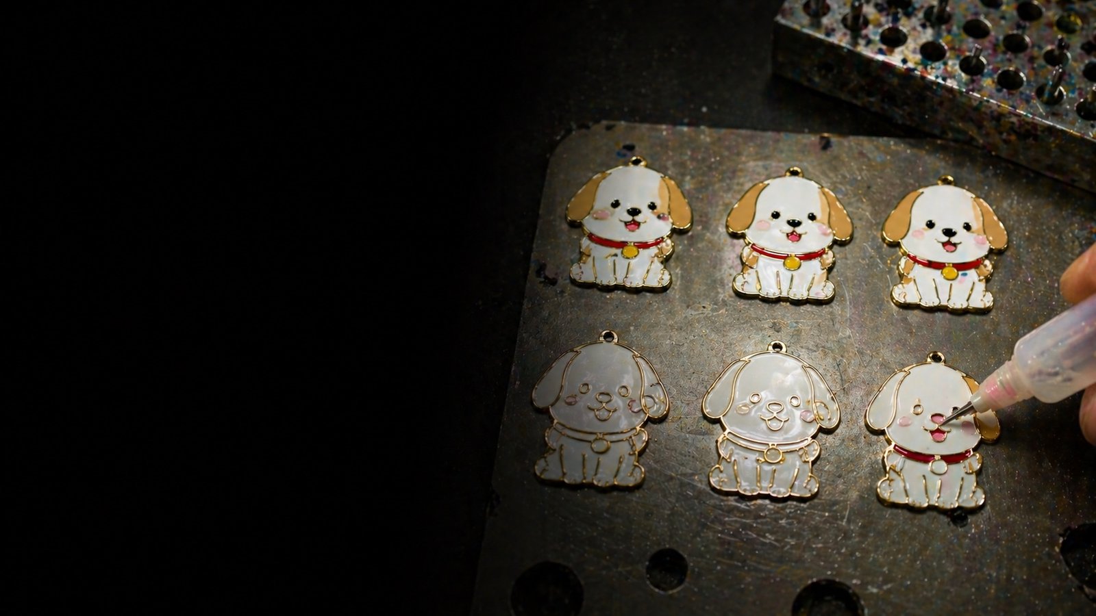 Enamel color filling for custom metal products
